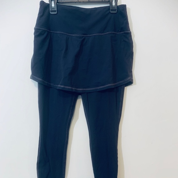 Athleta Pants - Athleta SP Meditation 2 in 1 Capri
